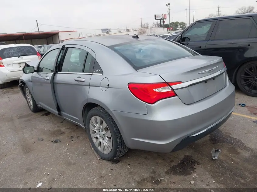 2014 CHRYSLER 200 LX