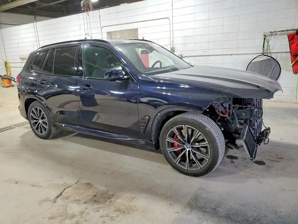 2025 BMW X5 XDRIVE50E  