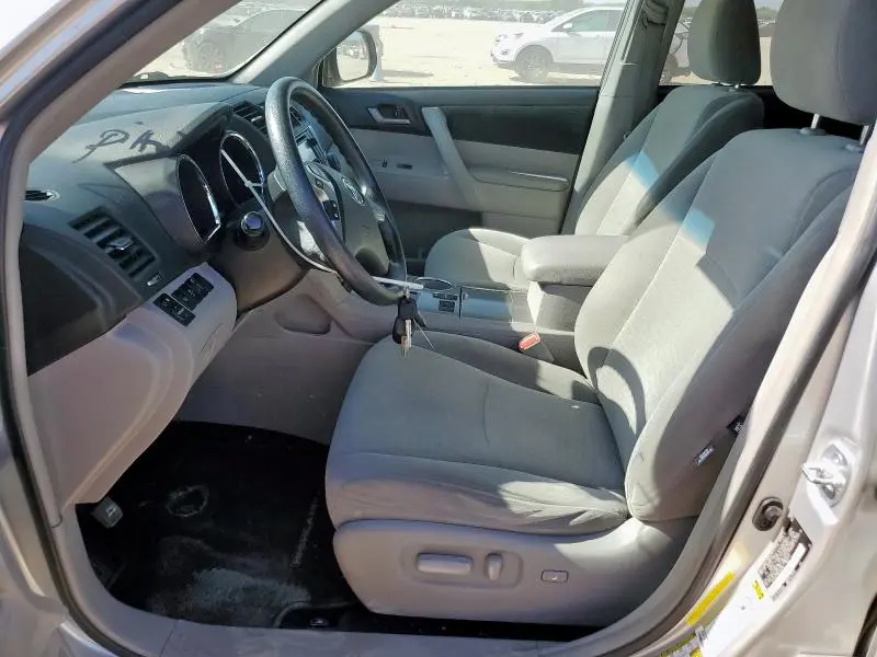 2013 TOYOTA HIGHLANDER BASE  