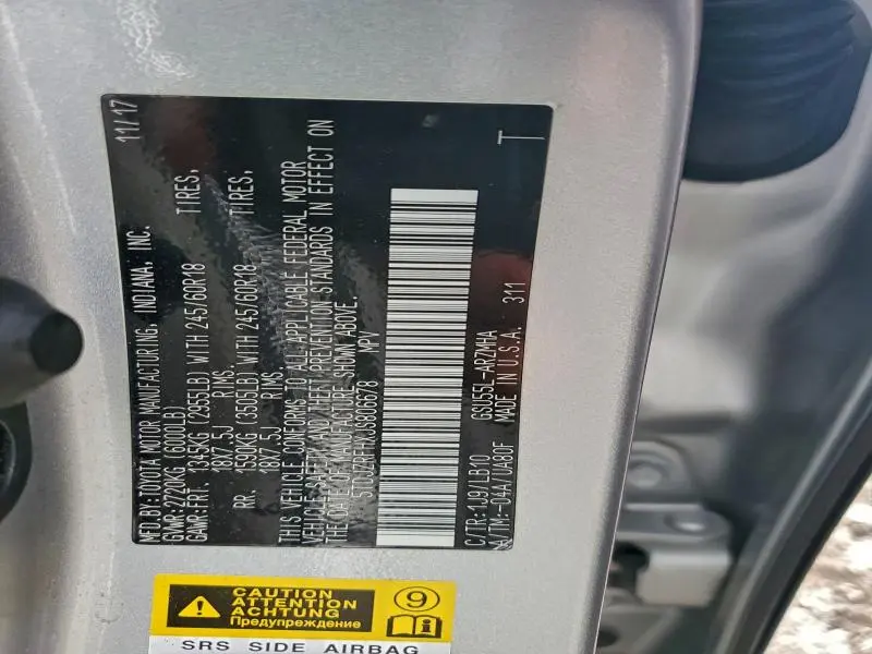 2018 TOYOTA HIGHLANDER SE  