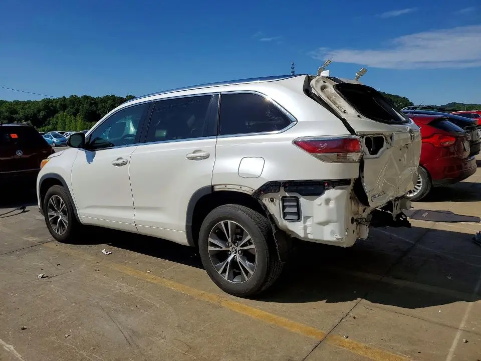 2016 TOYOTA HIGHLANDER XLE  