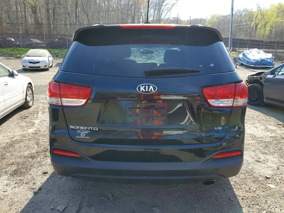 2016 KIA SORENTO LX V6  