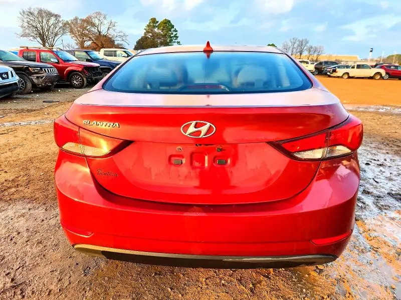 2014 HYUNDAI ELANTRA SE  