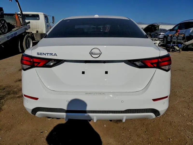 2025 NISSAN SENTRA SV  