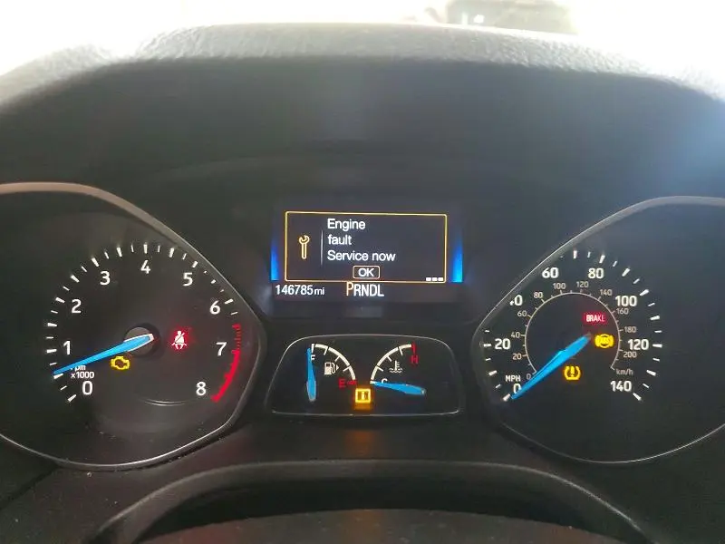 2015 FORD FOCUS SE  
