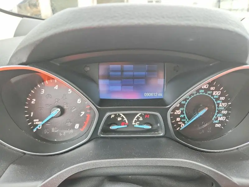 2015 FORD ESCAPE SE  