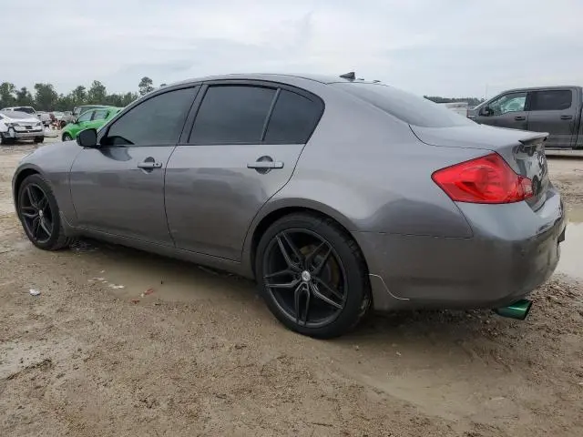 2011 INFINITI G37   