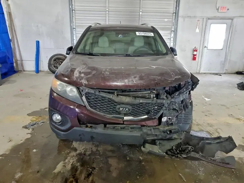 2011 KIA SORENTO BASE  