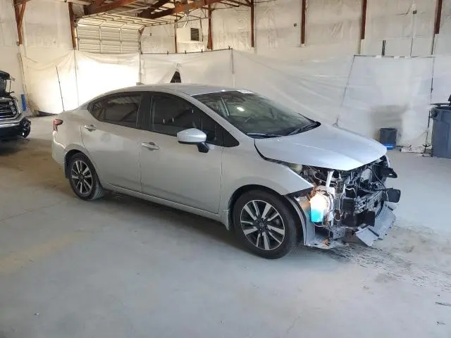 2022 NISSAN VERSA SV  