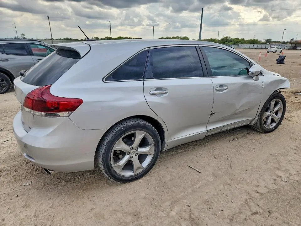 2013 TOYOTA VENZA XLE  