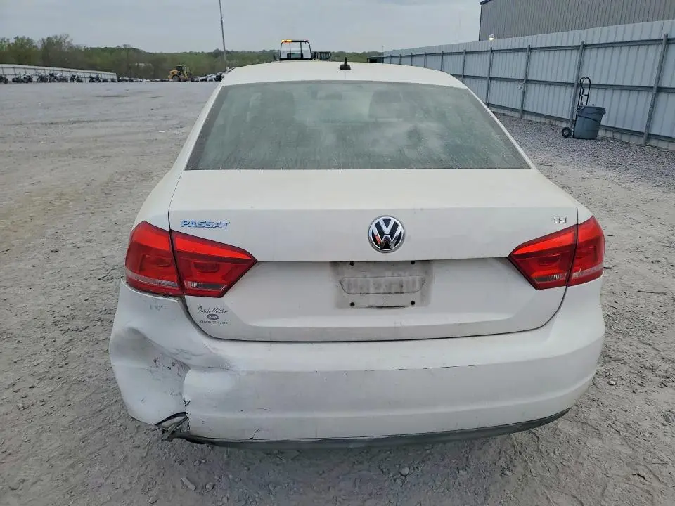 2014 VOLKSWAGEN PASSAT S  