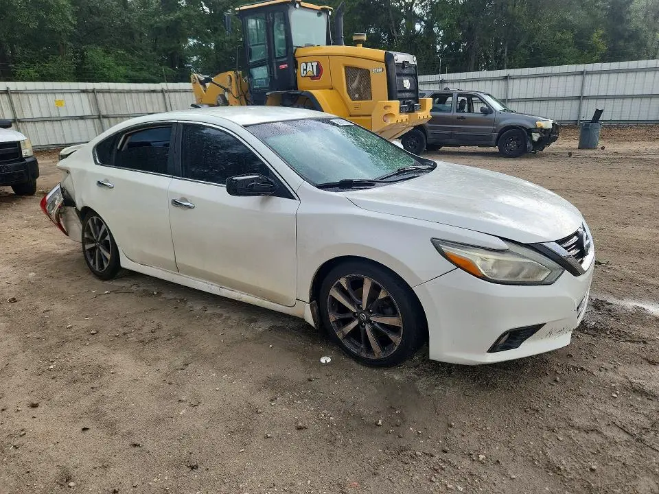 2016 NISSAN ALTIMA 2.5 SR  