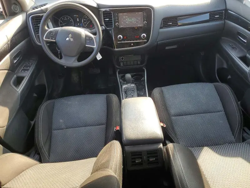 2020 MITSUBISHI OUTLANDER SE  