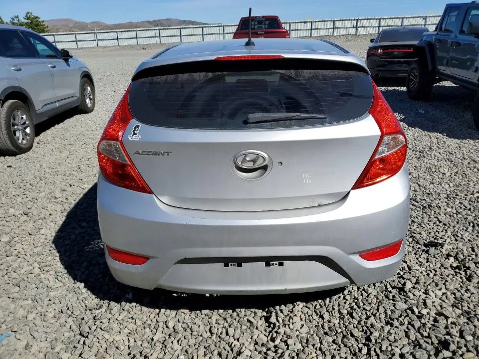 2012 HYUNDAI ACCENT SE  
