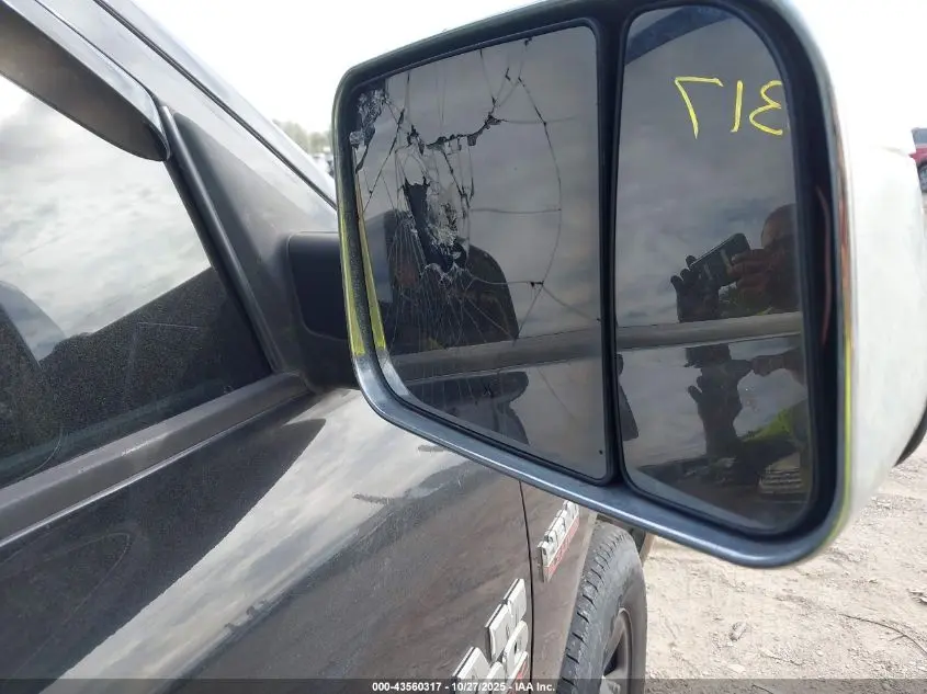 2017 RAM 2500 SLT  4X4 6'4 BOX