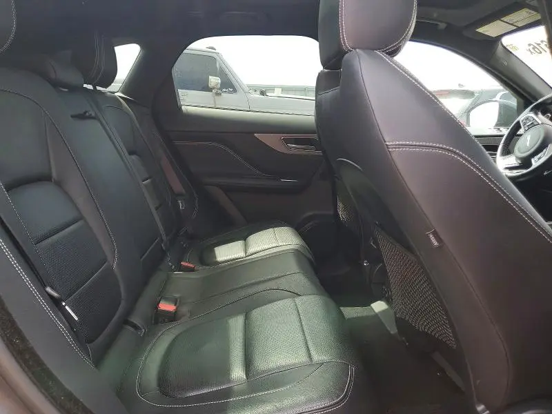 2018 JAGUAR F-PACE S  