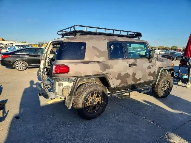 2010 TOYOTA FJ CRUISER BASE  