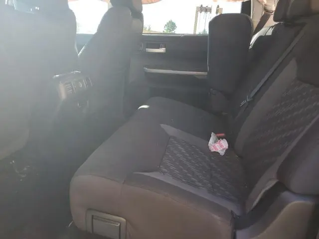 2018 TOYOTA TUNDRA CREWMAX SR5  