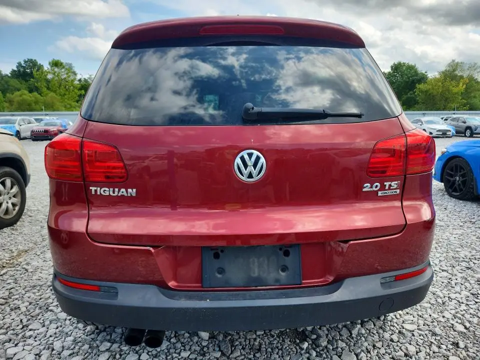 2015 VOLKSWAGEN TIGUAN S  