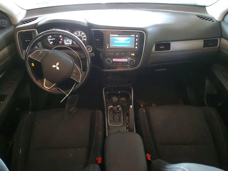 2017 MITSUBISHI OUTLANDER SE  