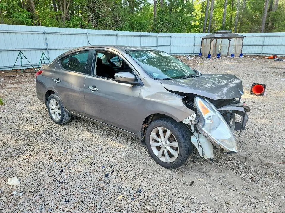 2017 NISSAN VERSA 1.6 SL  