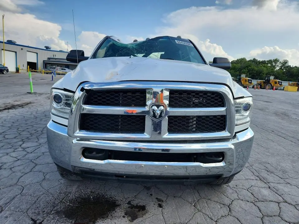 2016 RAM 2500 ST  