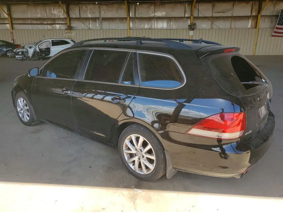 2010 VOLKSWAGEN JETTA   