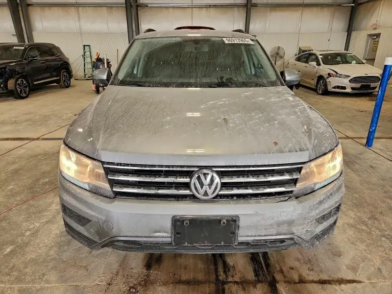 2021 VOLKSWAGEN TIGUAN SE  