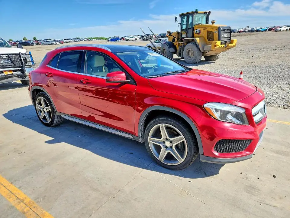 2015 MERCEDES-BENZ GLA 250 4MATIC  