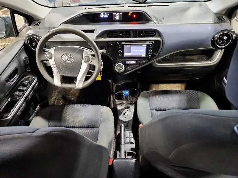 2016 TOYOTA PRIUS C TWO  