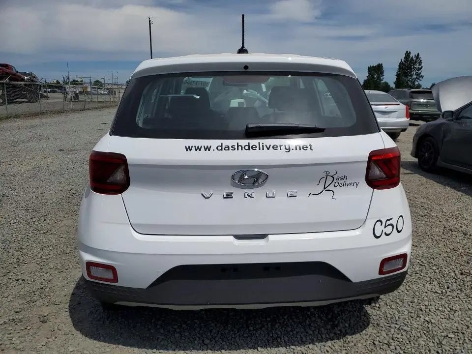 2026 HYUNDAI VENUE SE  