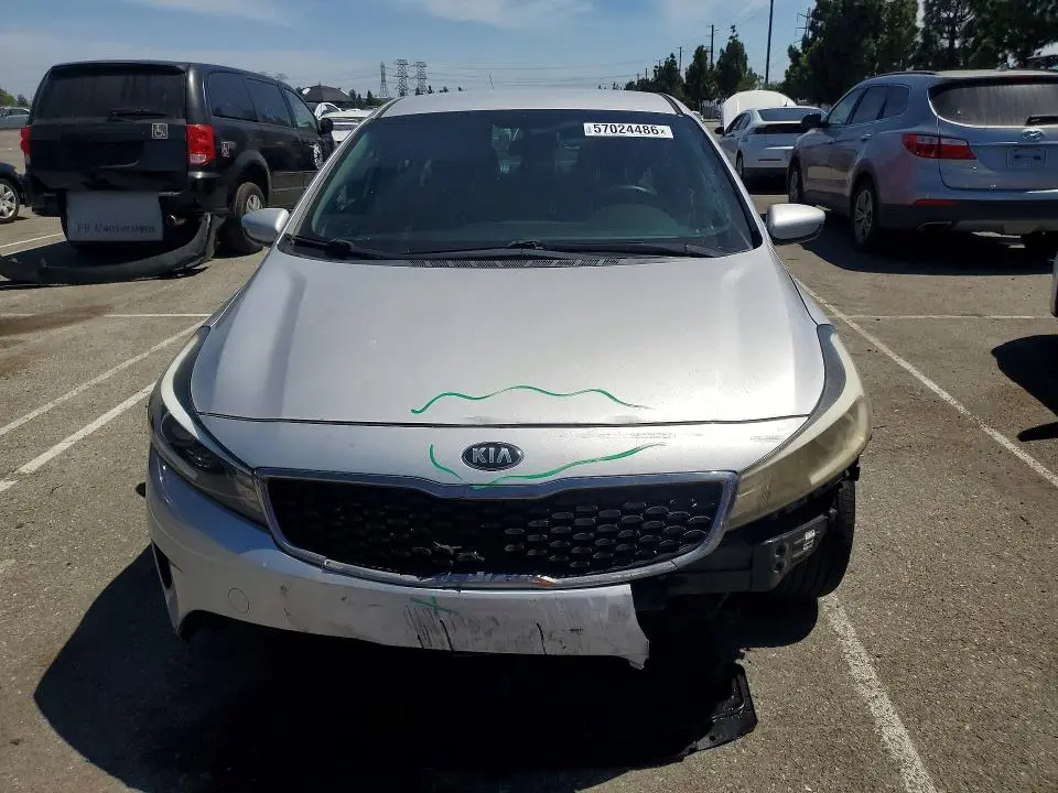 2017 KIA FORTE LX  