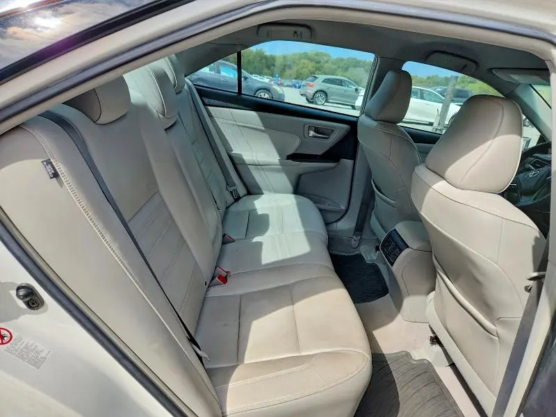 2015 TOYOTA CAMRY XLE  