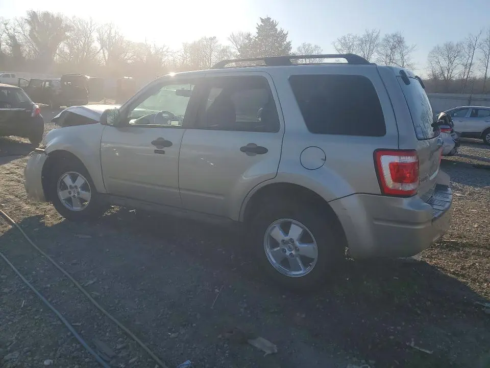 2011 FORD ESCAPE XLT  