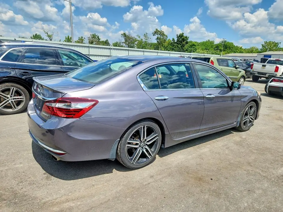 2017 HONDA ACCORD SPORT  
