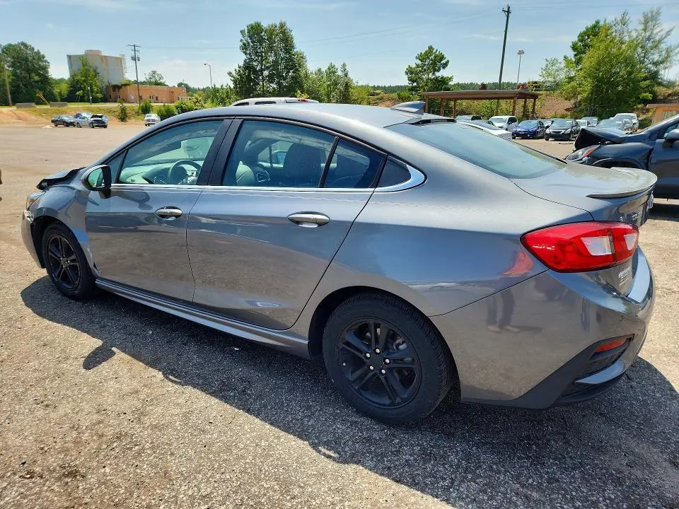 2018 CHEVROLET CRUZE LT  