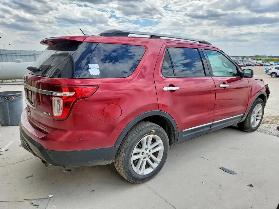 2015 FORD EXPLORER XLT  