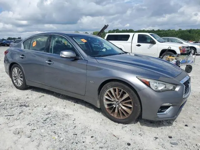2018 INFINITI Q50 LUXE  