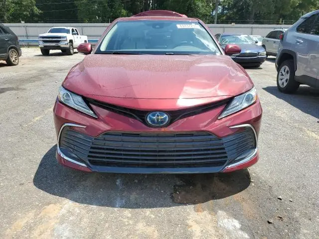2022 TOYOTA CAMRY XLE  