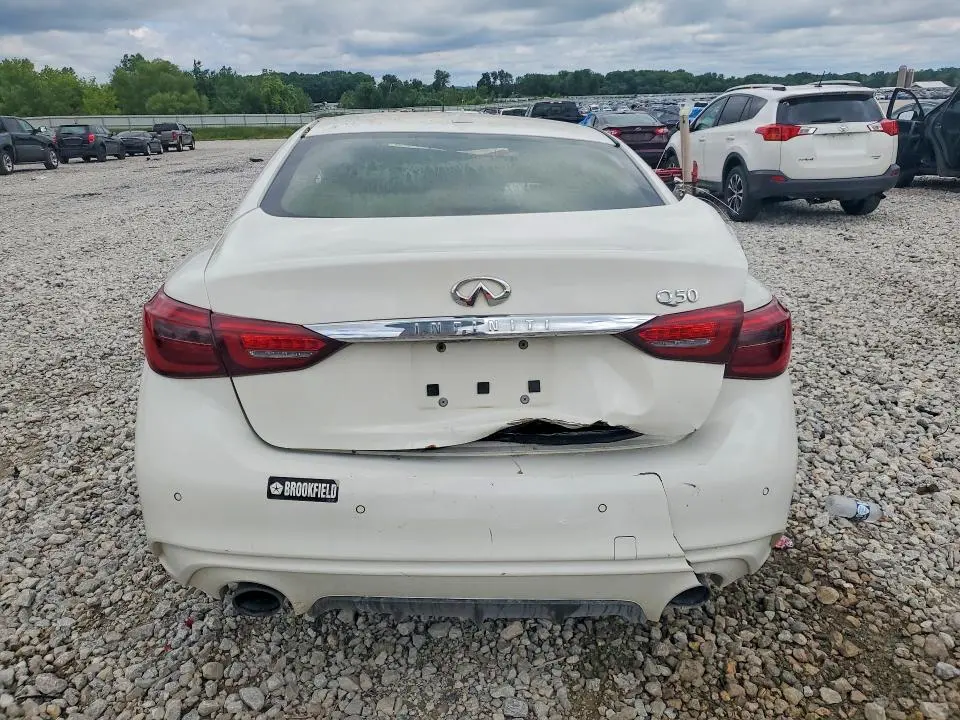 2021 INFINITI Q50 LUXE  