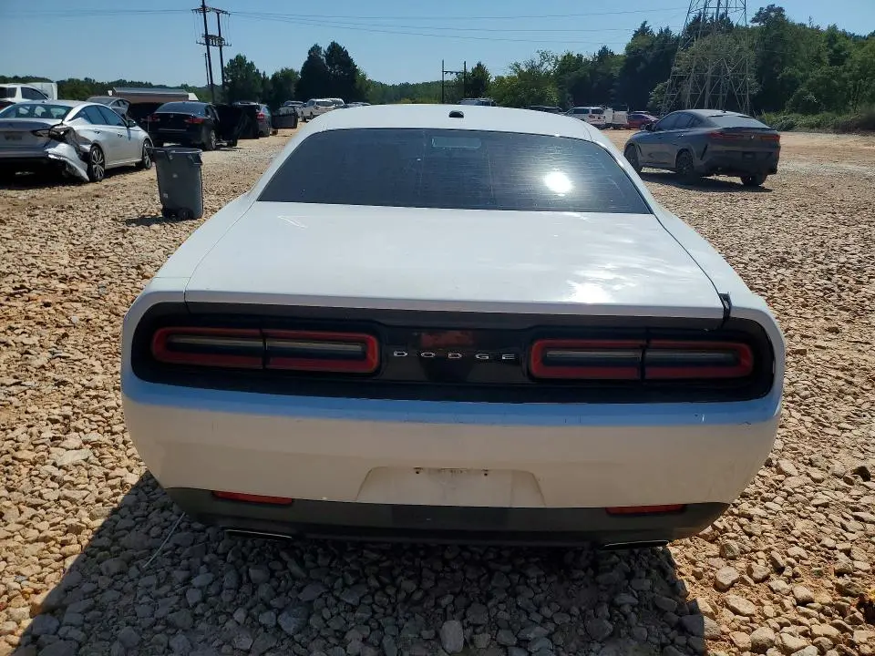 2015 DODGE CHALLENGER SXT  