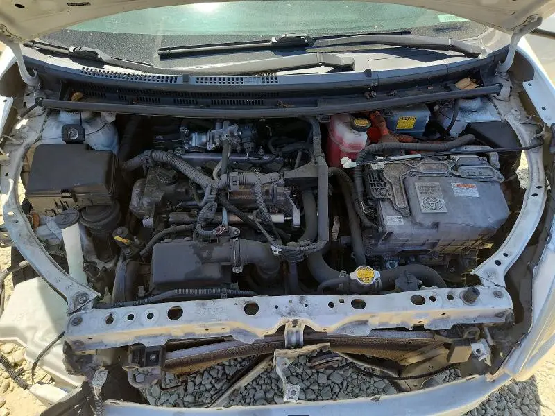 2015 TOYOTA PRIUS C ONE  