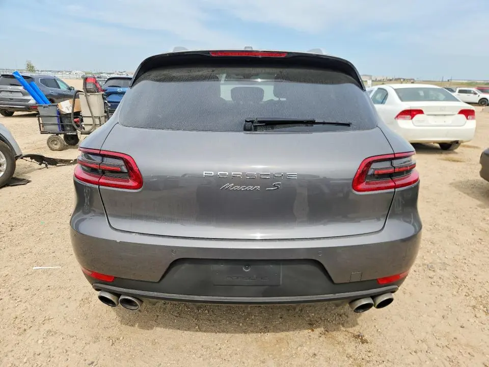 2015 PORSCHE MACAN S  