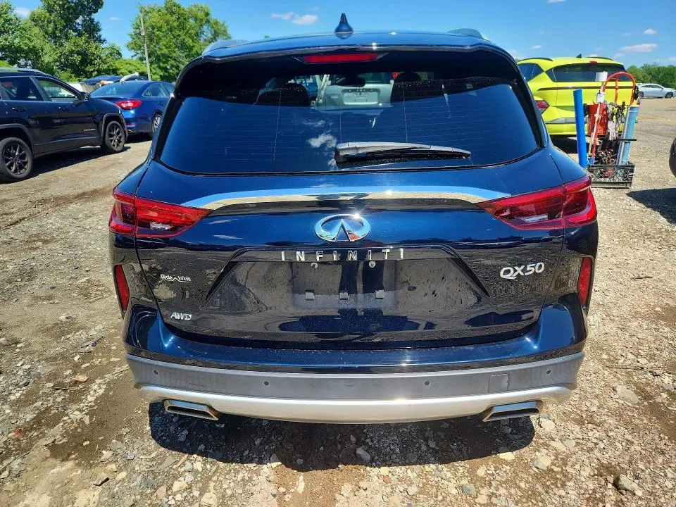 2020 INFINITI QX50 LUXE  