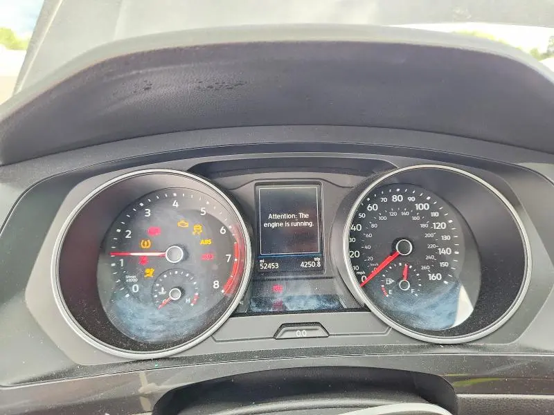2019 VOLKSWAGEN TIGUAN SE  