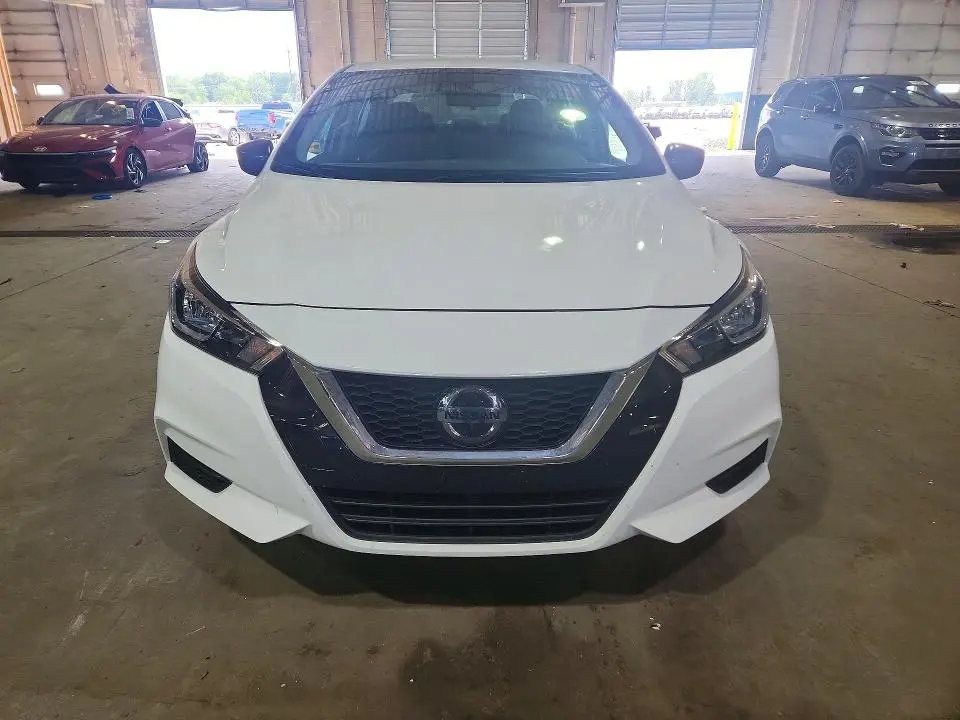 2021 NISSAN VERSA S  