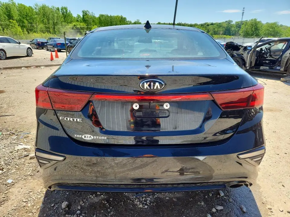 2019 KIA FORTE LXS  