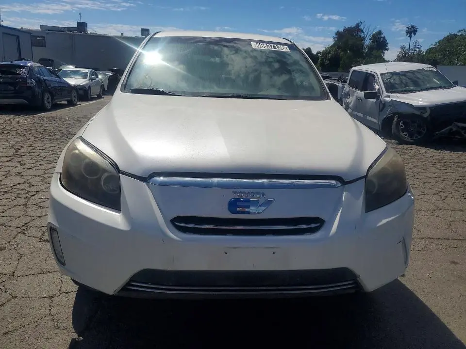 2013 TOYOTA RAV4 EV BASE  