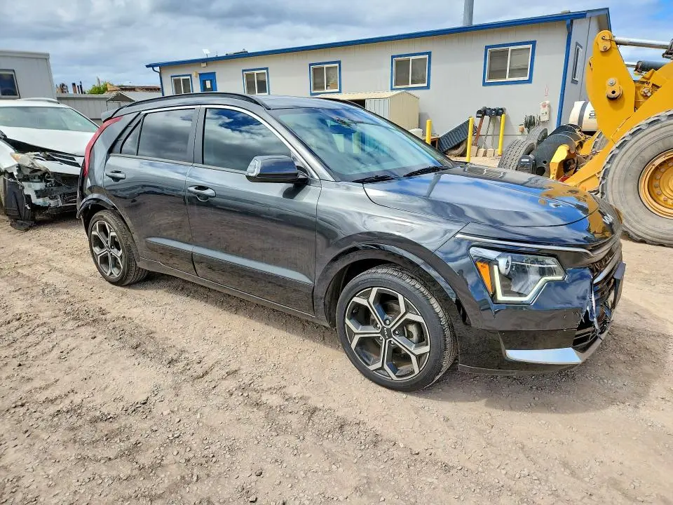 2023 KIA NIRO EX  
