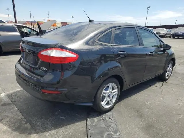 2018 FORD FIESTA SE  